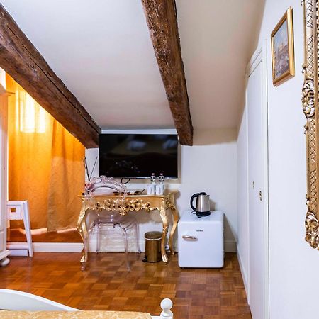 Palazzo Titti Rialto Suites 威尼斯 外观 照片