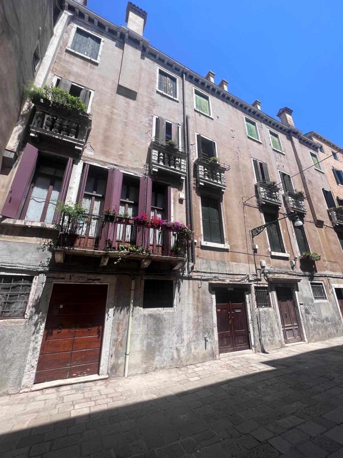 Palazzo Titti Rialto Suites 威尼斯 外观 照片