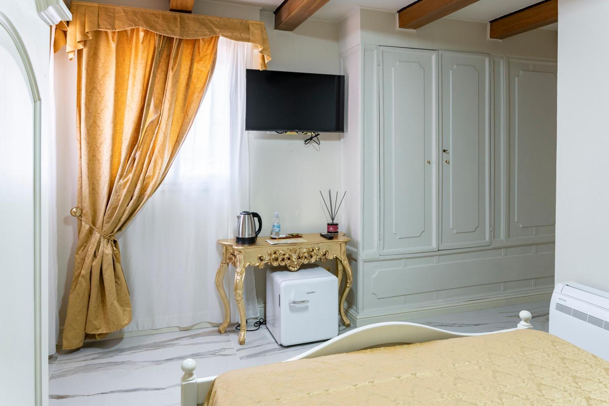 Palazzo Titti Rialto Suites 威尼斯 外观 照片