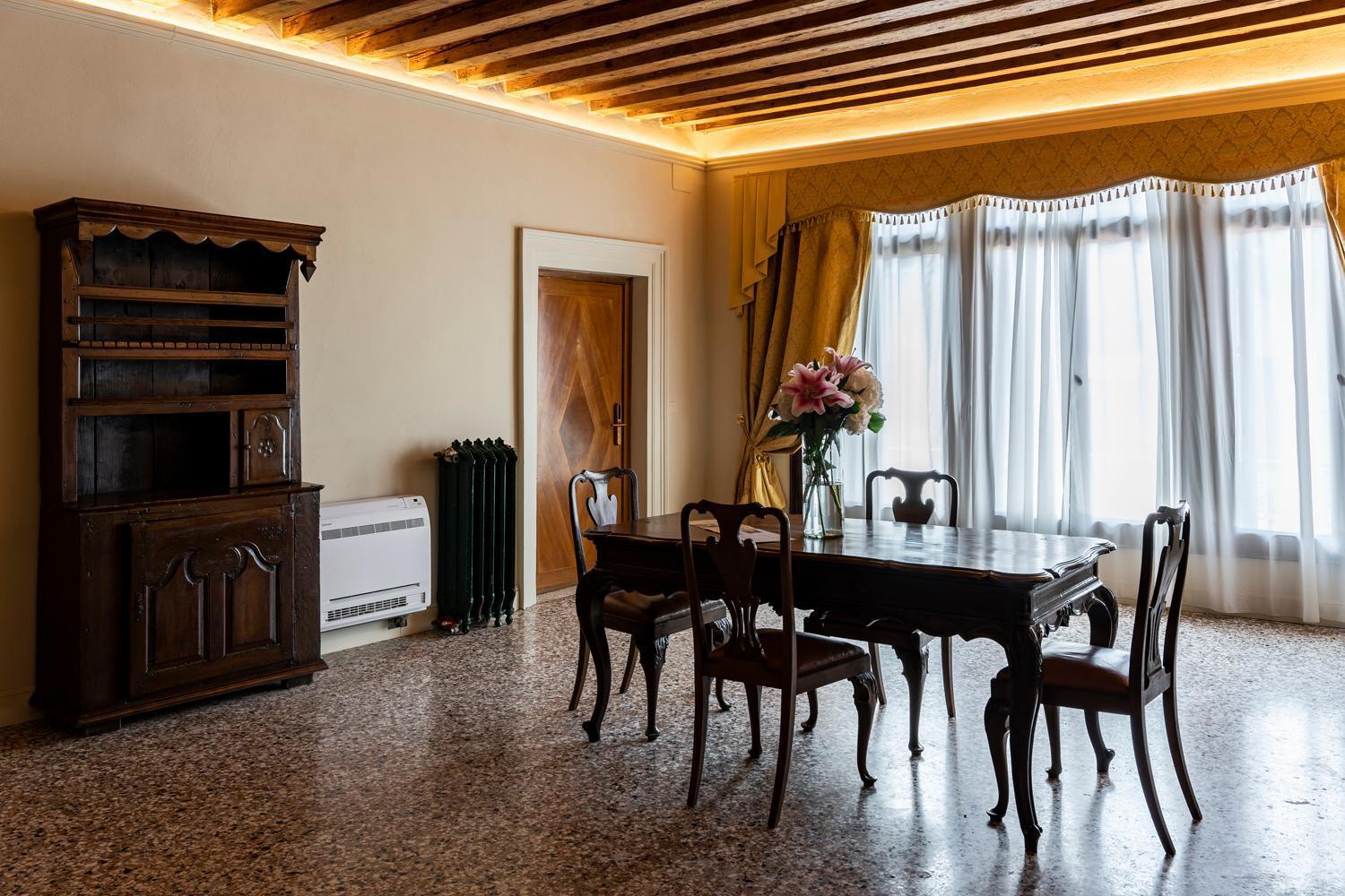 Palazzo Titti Rialto Suites 威尼斯 外观 照片