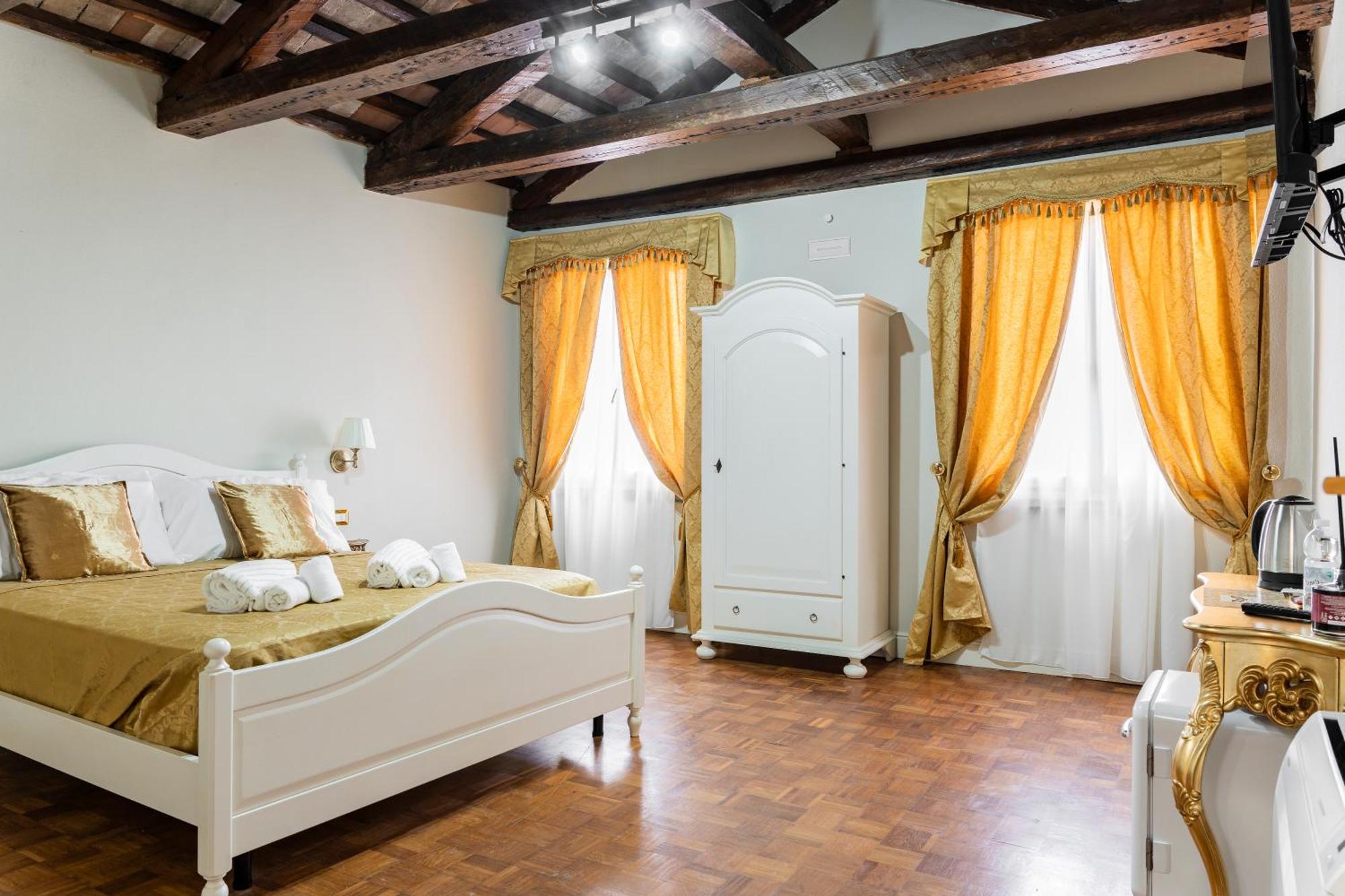 Palazzo Titti Rialto Suites 威尼斯 外观 照片