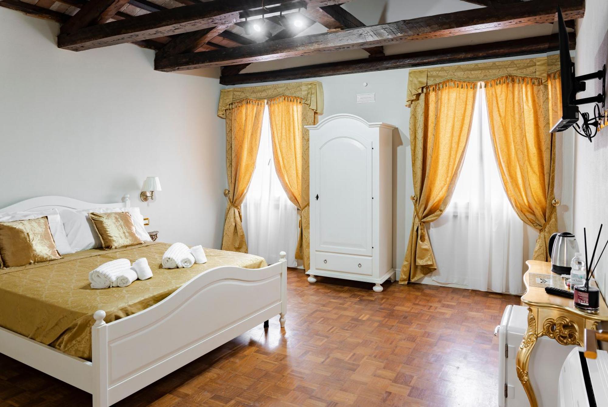 Palazzo Titti Rialto Suites 威尼斯 外观 照片