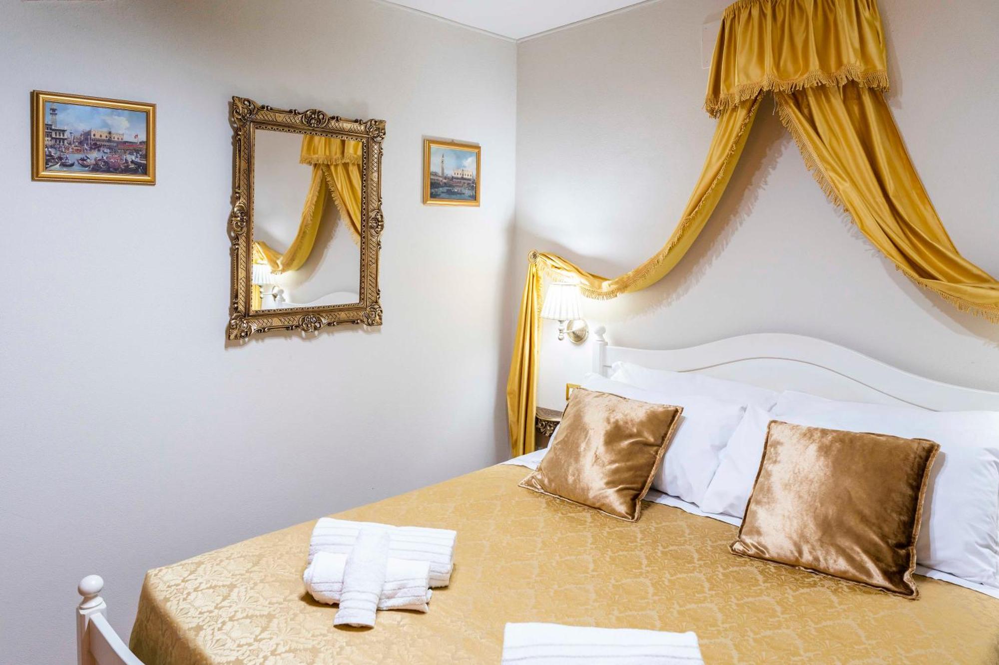 Palazzo Titti Rialto Suites 威尼斯 外观 照片