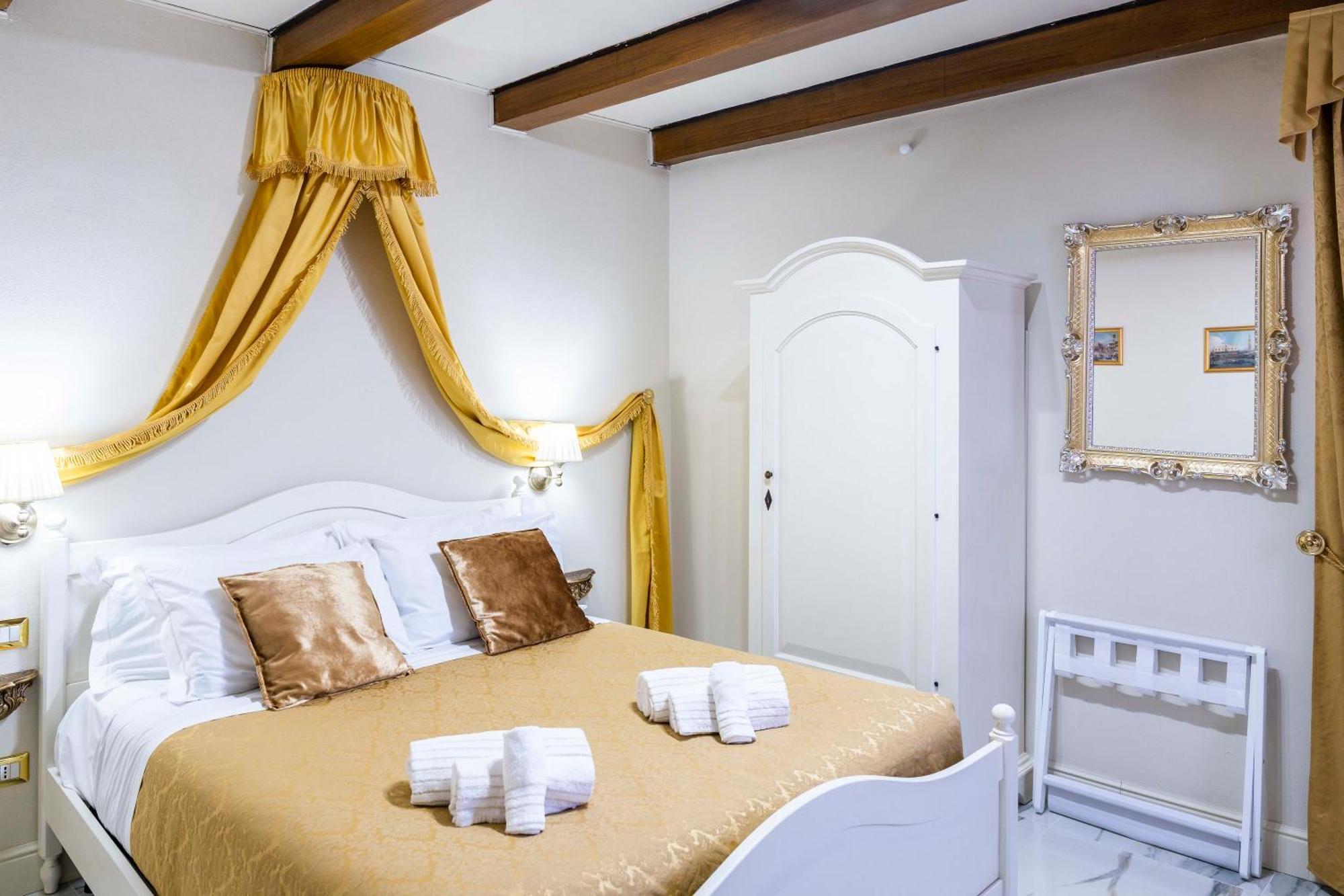 Palazzo Titti Rialto Suites 威尼斯 外观 照片